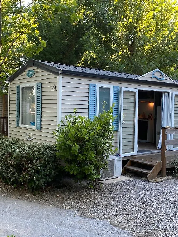 Holiday Prairies Mobile home Grimaud Hébergement de vacances